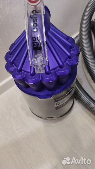 Пылесос Dyson DC 32/23 на запчасти
