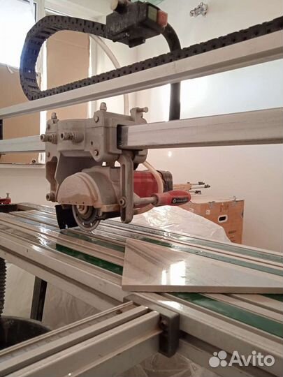 Резка плитки и керамогранита профессионально