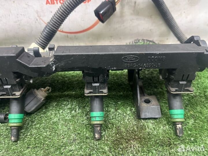 Топливная рейка Ford Focus 2 1.6 shda 2009