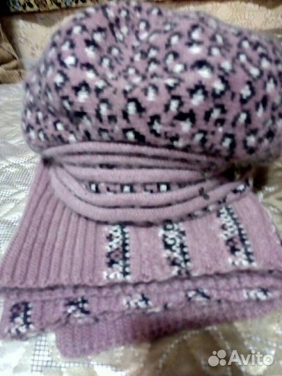 Комплект вязаный