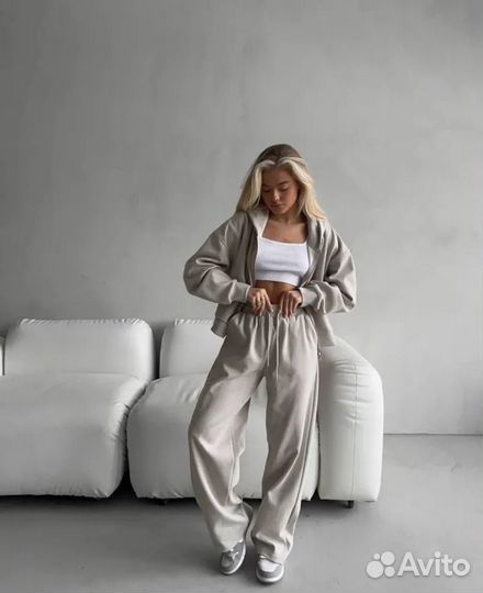 Спортивный женский костюм Корея новый