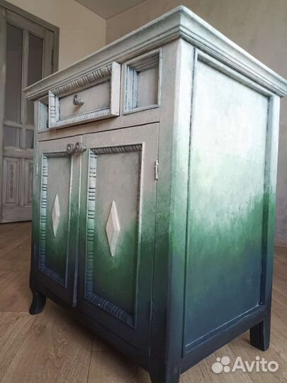 Деревянная тумба после редизайна