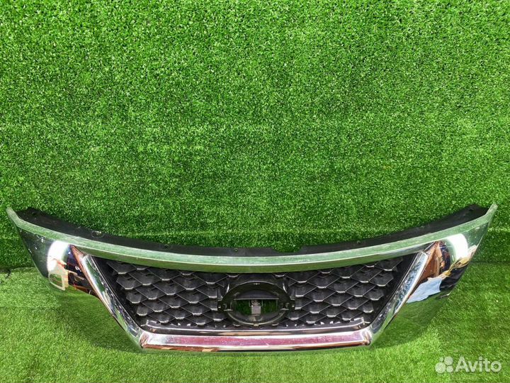 Решетка радиатора Nissan Pathfinder 15-19г 5427