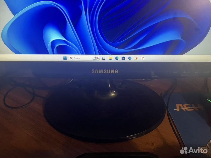 Монитор для компьютера 22 дюйма