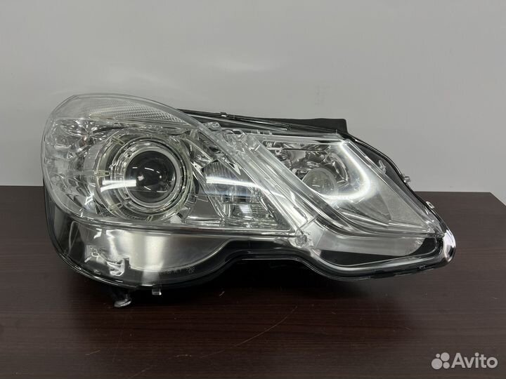 Фара правая Mercedes W212 дорест
