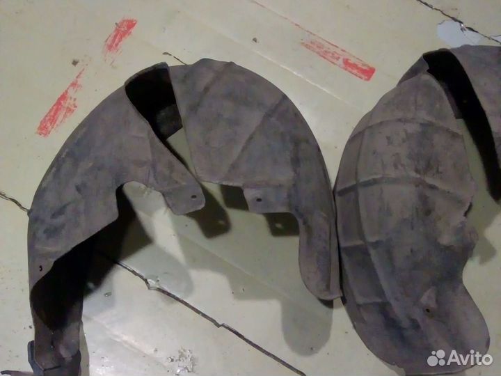 Подкрылок задний Skoda Superb 2001-2008