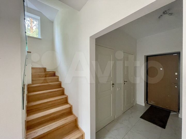 Дом 170 м² на участке 2 сот.