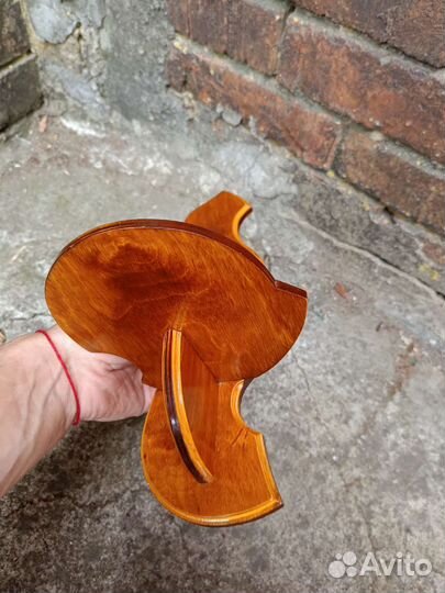 Полочка настенная для цветов