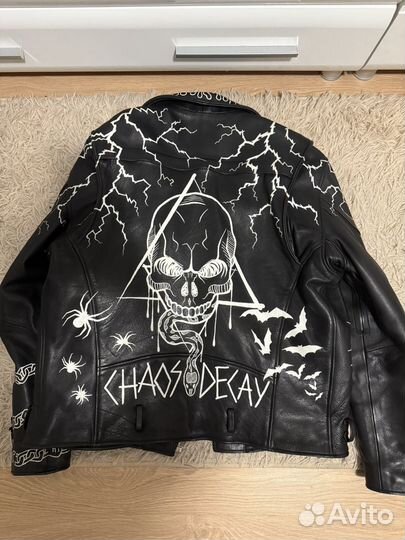 Кожаная куртка бренда rockmerch