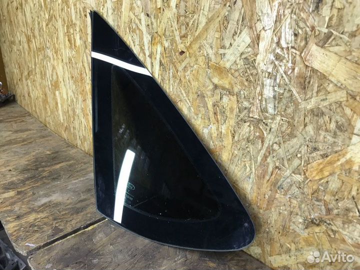 Форточка кузова задняя левая Ford Focus 2 хетчбек