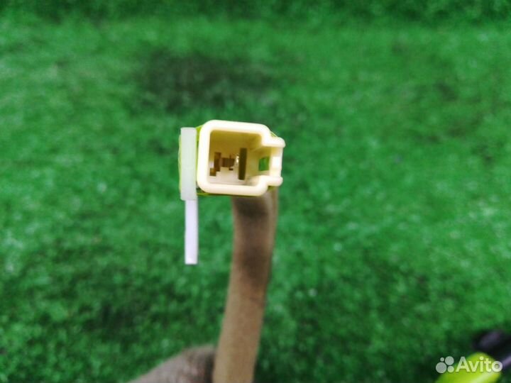 Усилитель антенны Lexus RX 2 8630048190