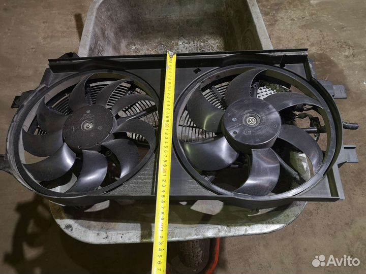 Вентиляторы радиаторов с диффузором Nissan Leaf Ze