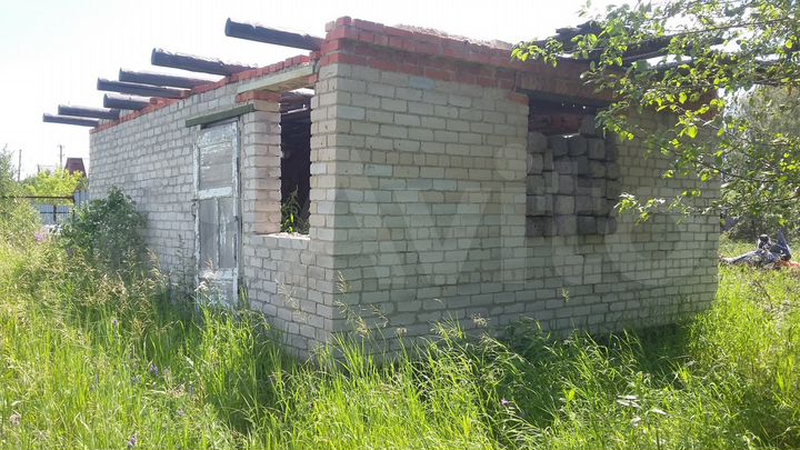 Дача 20 м² на участке 6 сот.