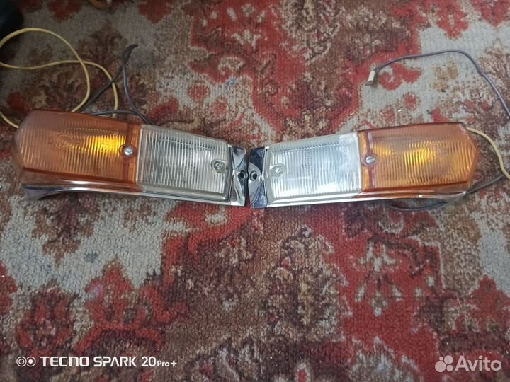 Подфарник москвич