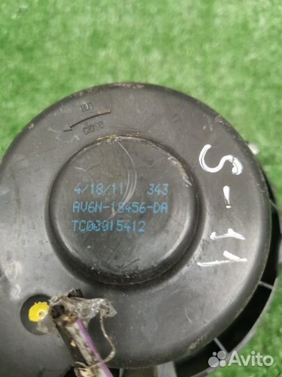 Мотор печки Ford Focus 3 хетчбэк 1.6 pnda 2012