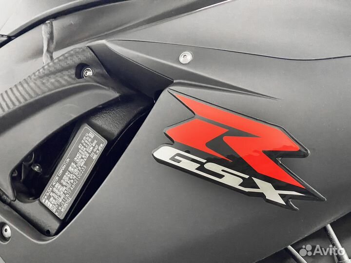 Suzuki GSX-R 600 2017 года 4400км