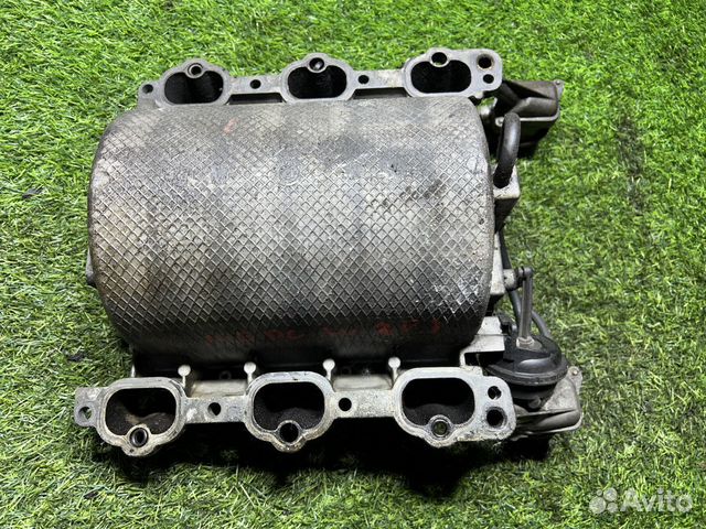 Впускной коллектор Mercedes Benz E-Class