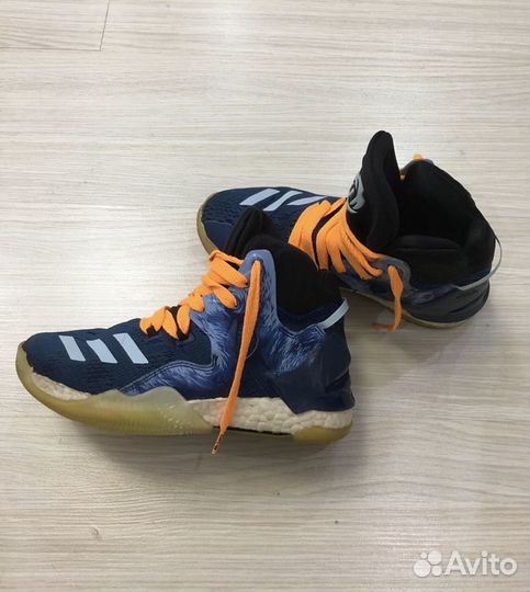 Кроссовки adidas