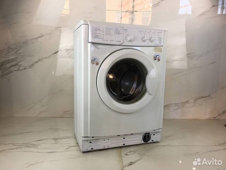 Стиральная машина бу Indesit iwsc5105