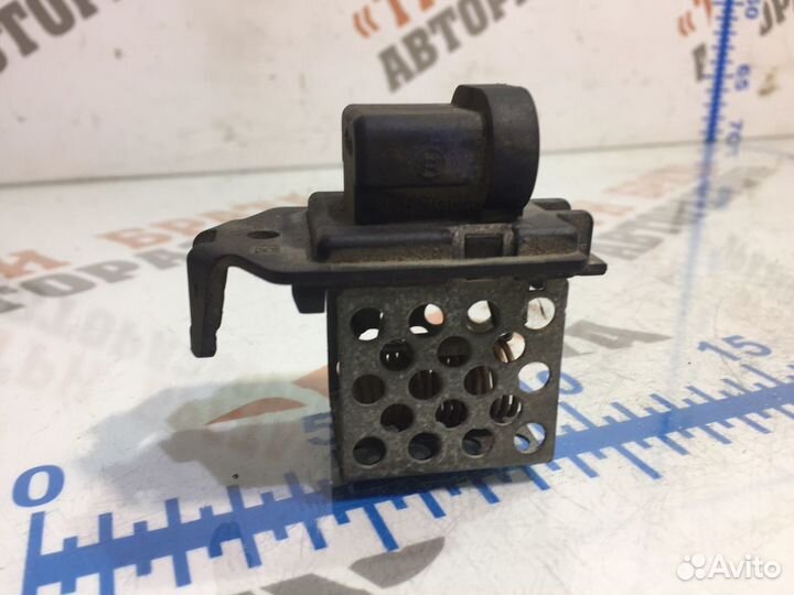 Рено Лагуна Реостат вентилятора двигателя