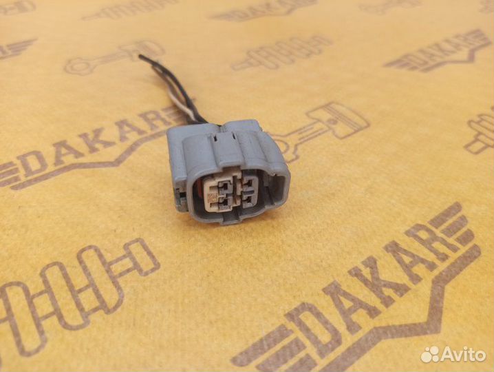 Разъём проводки двигателя Toyota Vitz NCP10 2nzfe