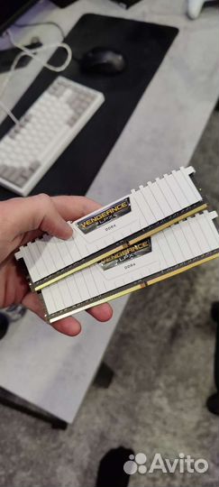 Оперативная память ddr4 2x8 gb (16 gb)