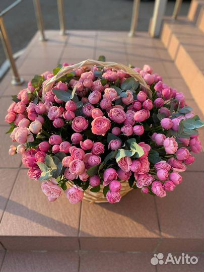 Пионовидные розы букет