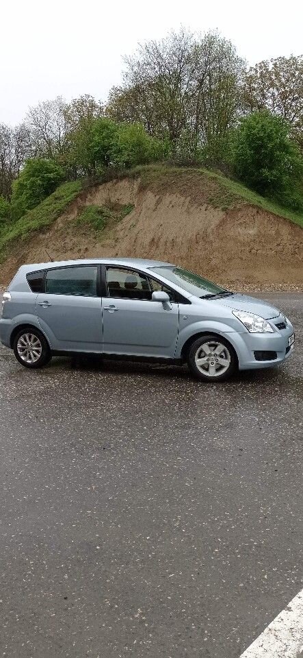 Toyota Corolla Verso: фото владельца