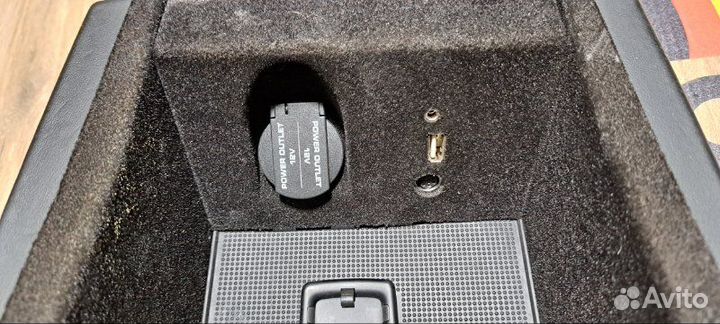 Подлокотник Panamera Porsche Panamera 970