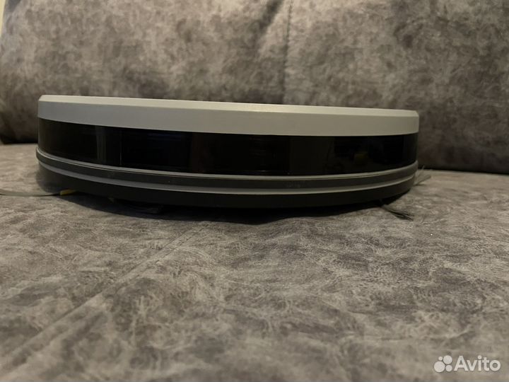 Робот пылесос