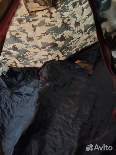 Палатка с матрасом бумажным надувным в комплекте