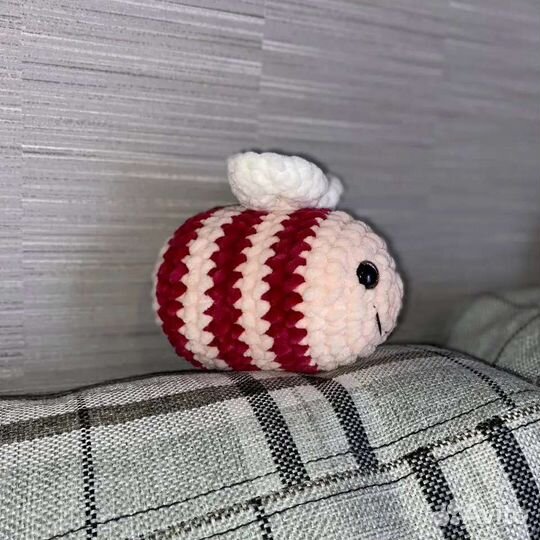 Пчёлка из пряжи