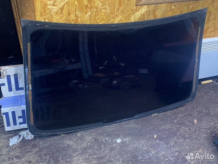 Стекло заднее Kia Rio 3