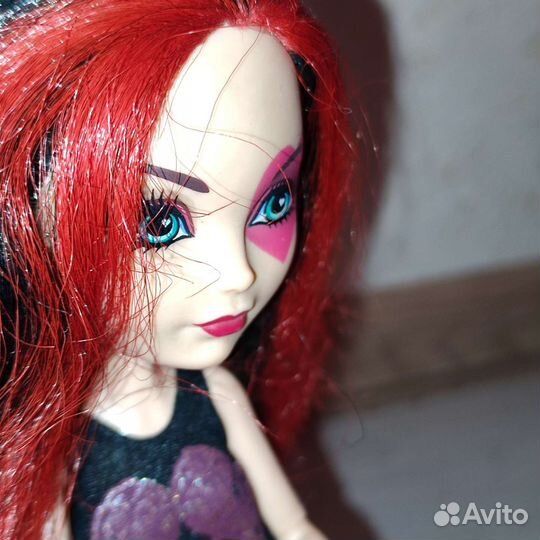 Кукла эвер афтер хай Лиззи Хартс