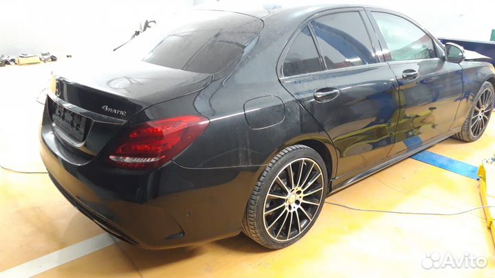 Дверь задняя правая мерседес 205