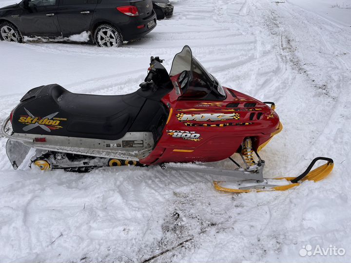 BRP Ski-Doo MXZ X800