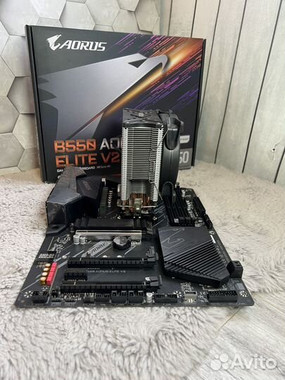 Материнская плата с процессором Ryzen 7 5700x