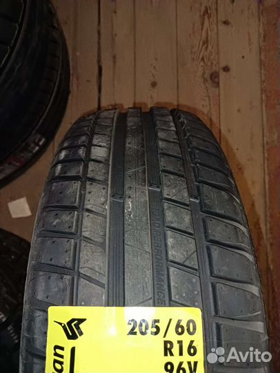 Kormoran Road Performance 205/60 R16