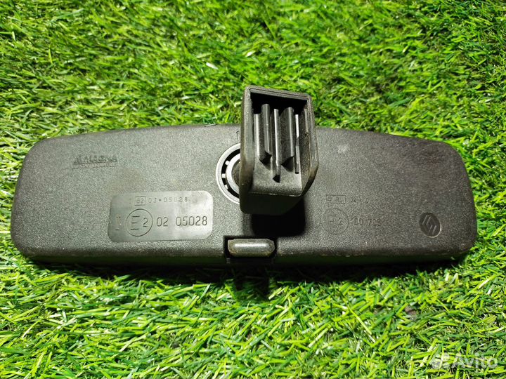 Зеркало салонное Renault Logan