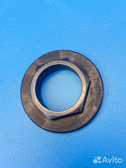 Гайка передняя левая Bmw K1200Gt 2003