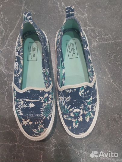 Кеды для девочки Clarks 34 и Bershka 35 размер