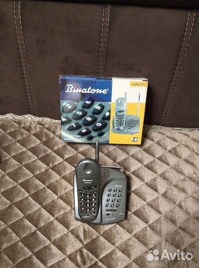 Телефон Binatone