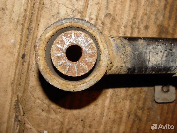 Реактивные тяги Jeep grand cherokee 08г