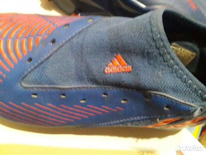 Футбольные бутсы