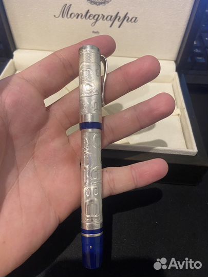 Перьевая ручка 