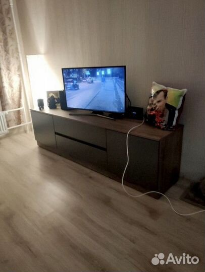 Модная тумба под телевизор «Лайф»