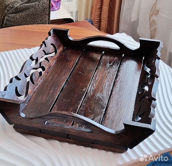 Поднос деревянный ручной работы