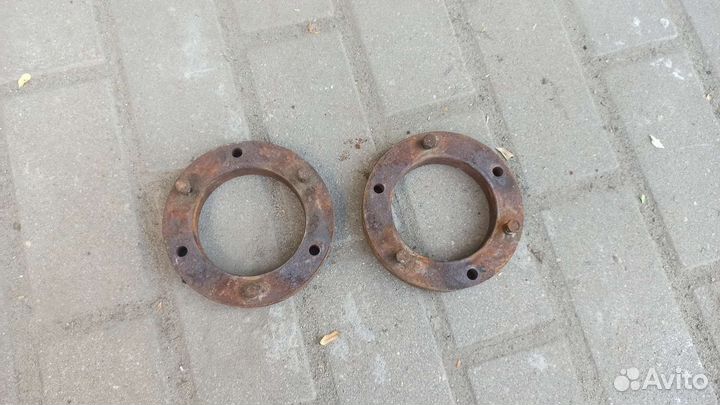 Проставки на переднии стойки бмв е30