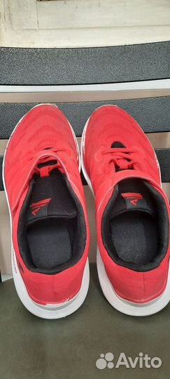 Кроссовки детские demix 38р