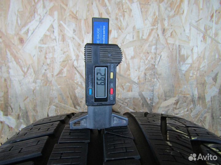 Pirelli Winter Sottozero 240 Serie II 255/40 R19